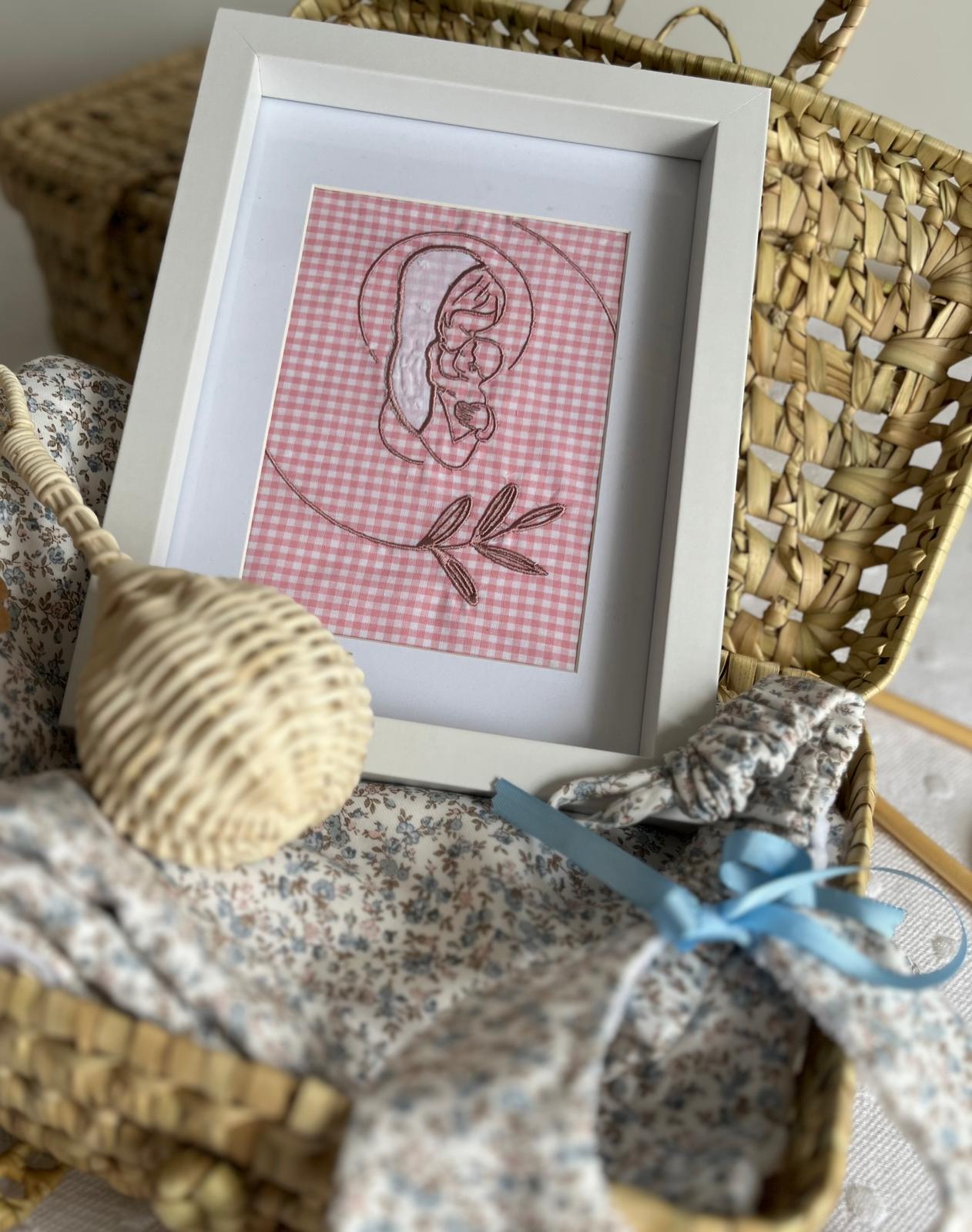 Virgencita Niña María en marco